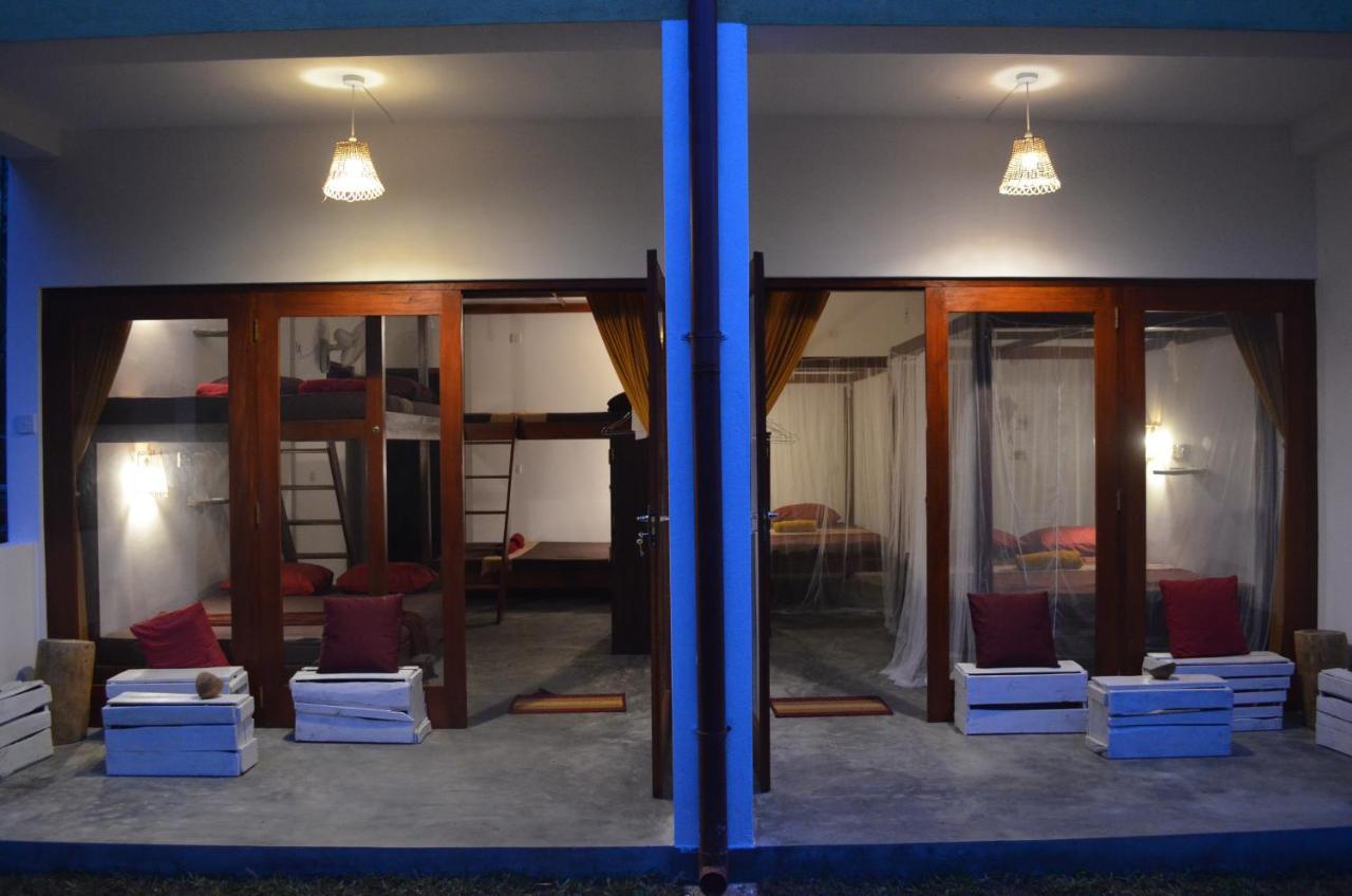 Chez Podi Surf Stay Mirissa Exterior photo