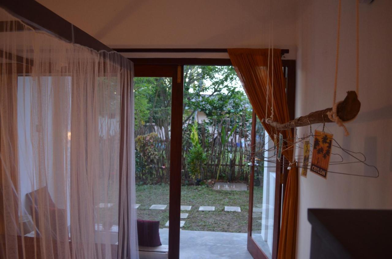 Chez Podi Surf Stay Mirissa Exterior photo